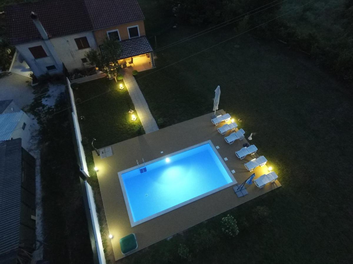 Holiday Apartment Ariella Krizanici 外观 照片
